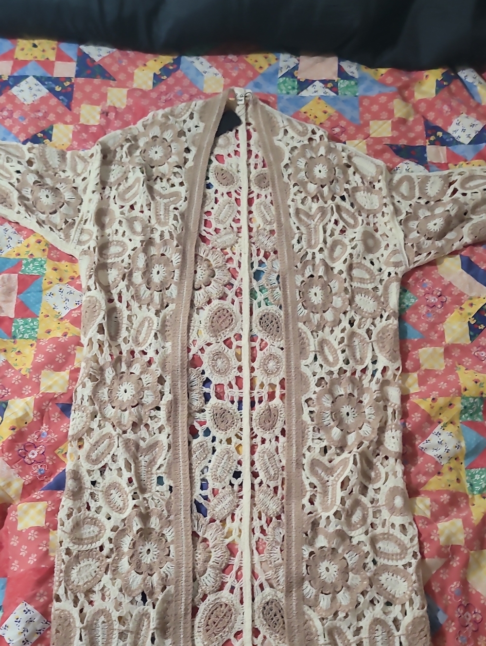 POL Crochet Openwork Cardigan in Cream & Beige - Picture 4 of 6